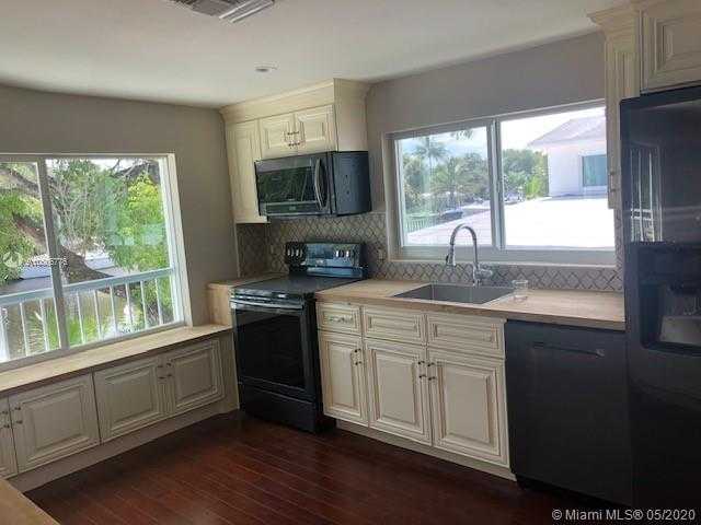 Small Image of 1524 Argyle Dr, Fort Lauderdale, FL 33312, USA Number 23