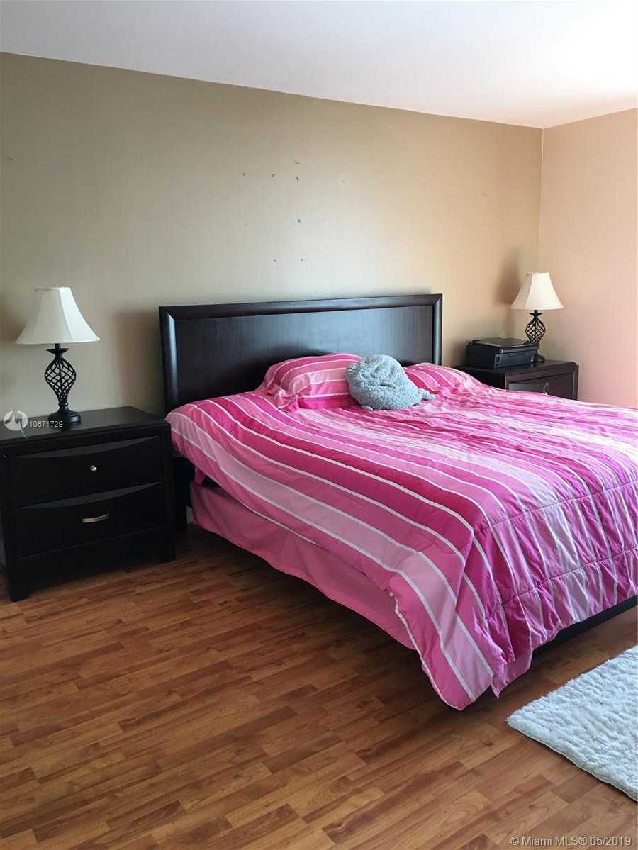 Small Image of 3300 NE 191st St, Aventura, FL 33180, USA Number 21