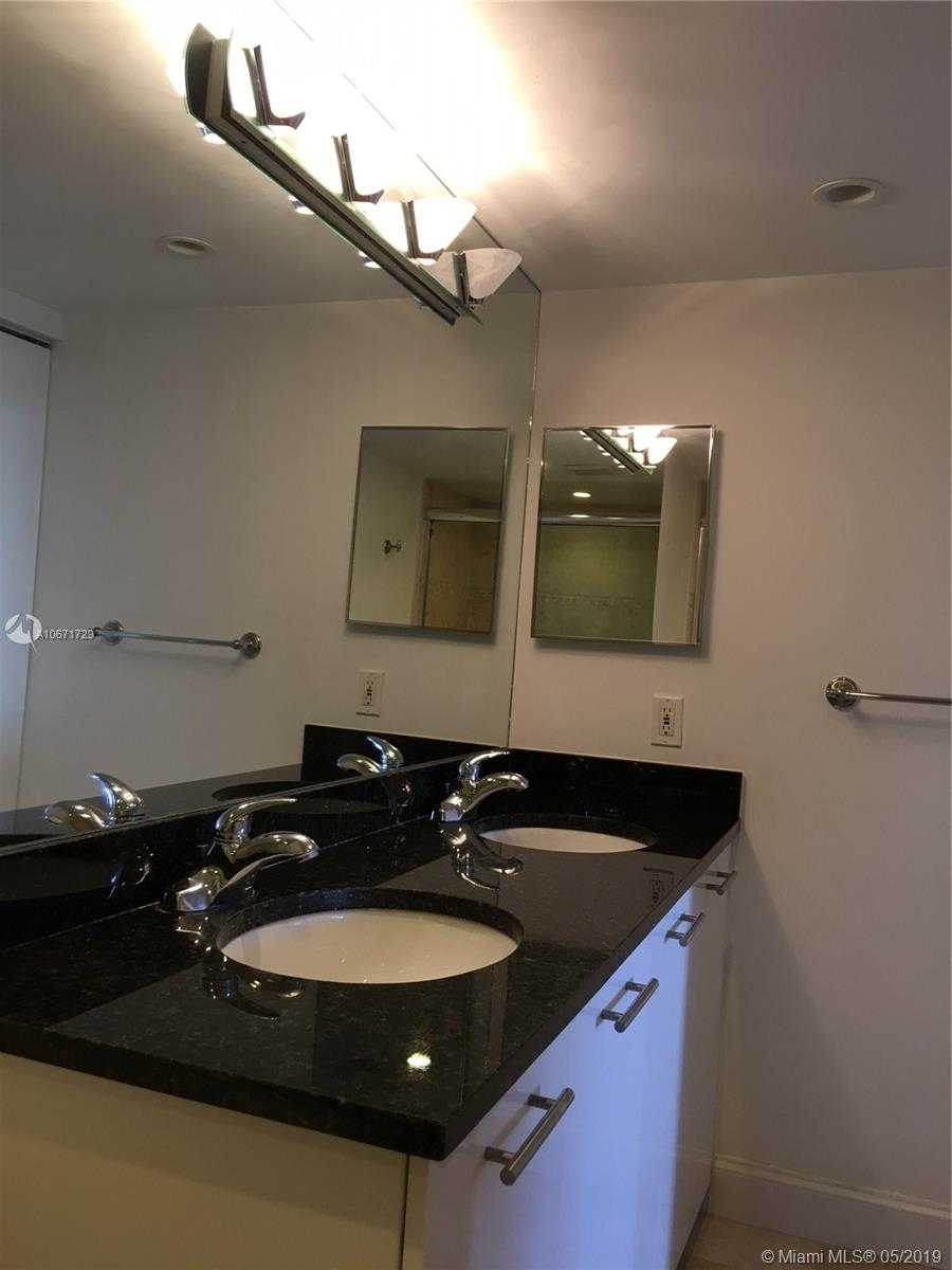 Small Image of 3300 NE 191st St, Aventura, FL 33180, USA Number 26