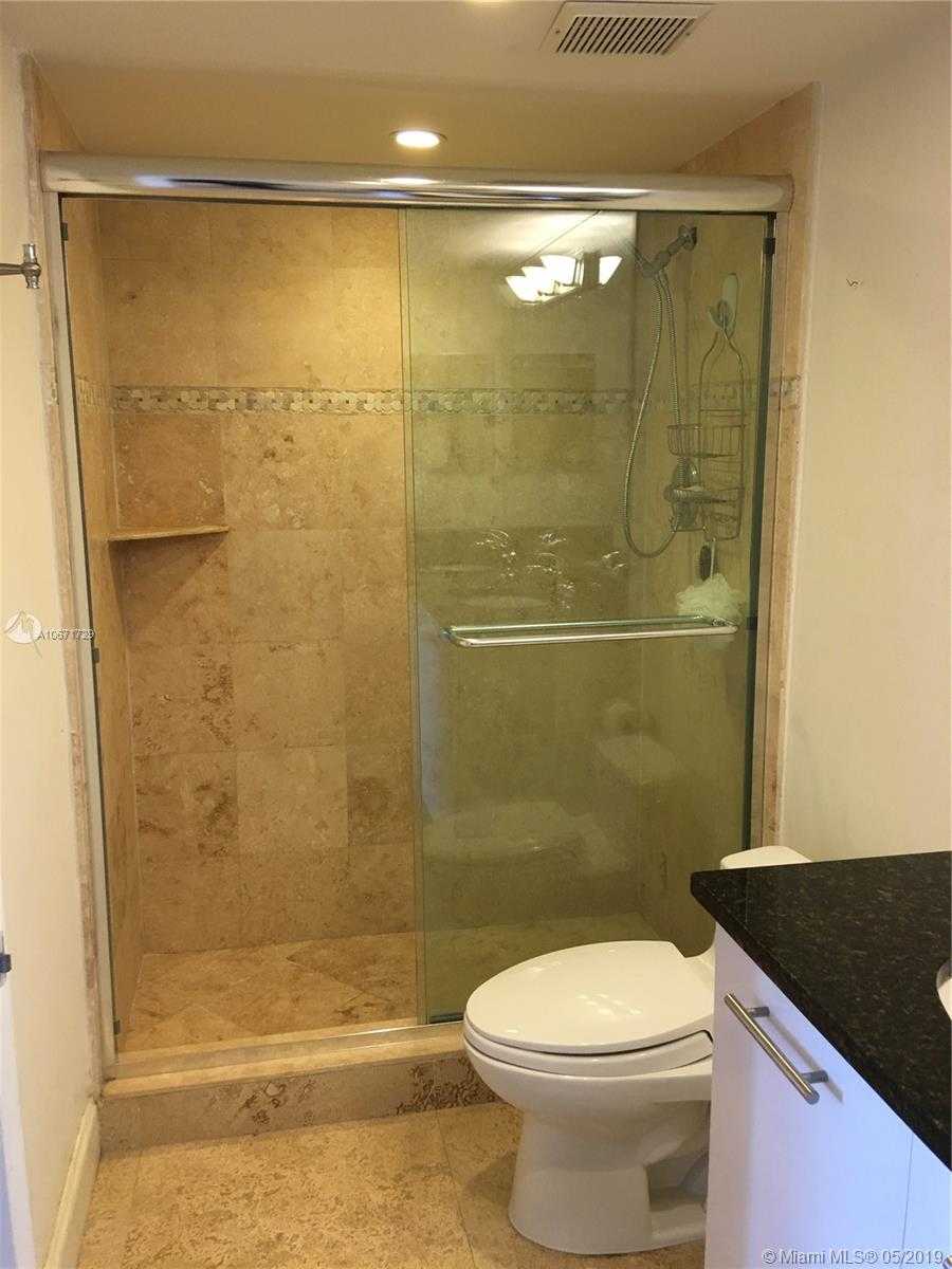 Small Image of 3300 NE 191st St, Aventura, FL 33180, USA Number 27