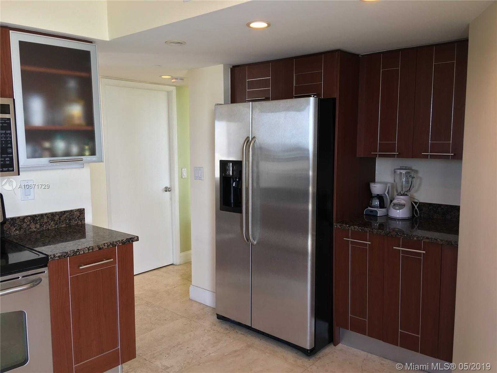 Small Image of 3300 NE 191st St, Aventura, FL 33180, USA Number 4