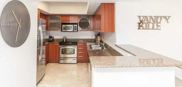 Small Image of 16699 Collins Ave, Hollywood, FL 33024, USA Number 12