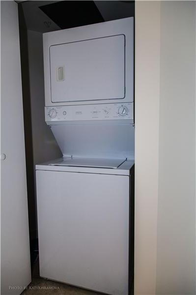 Small Image of 16699 Collins Ave, Hollywood, FL 33024, USA Number 14