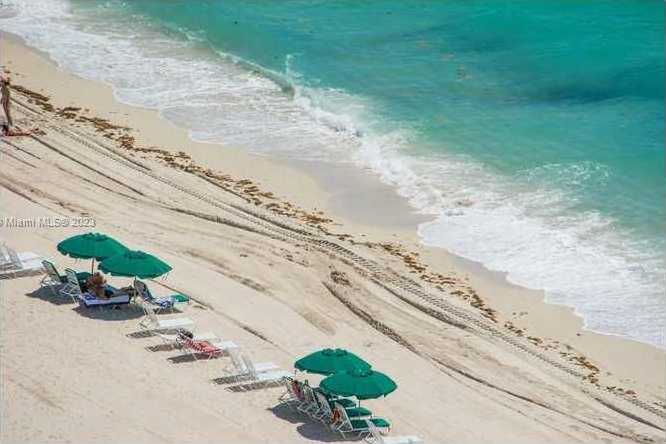 Small Image of 16699 Collins Ave, Hollywood, FL 33024, USA Number 2
