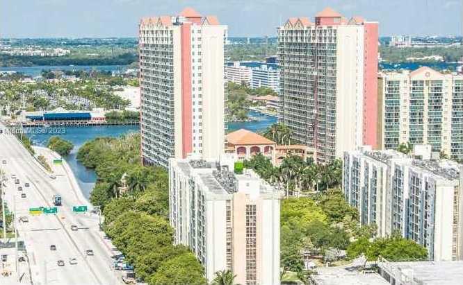 Small Image of 16699 Collins Ave, Hollywood, FL 33024, USA Number 32