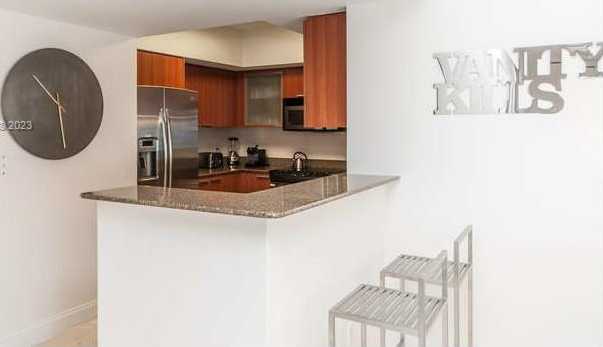 Small Image of 16699 Collins Ave, Hollywood, FL 33024, USA Number 4