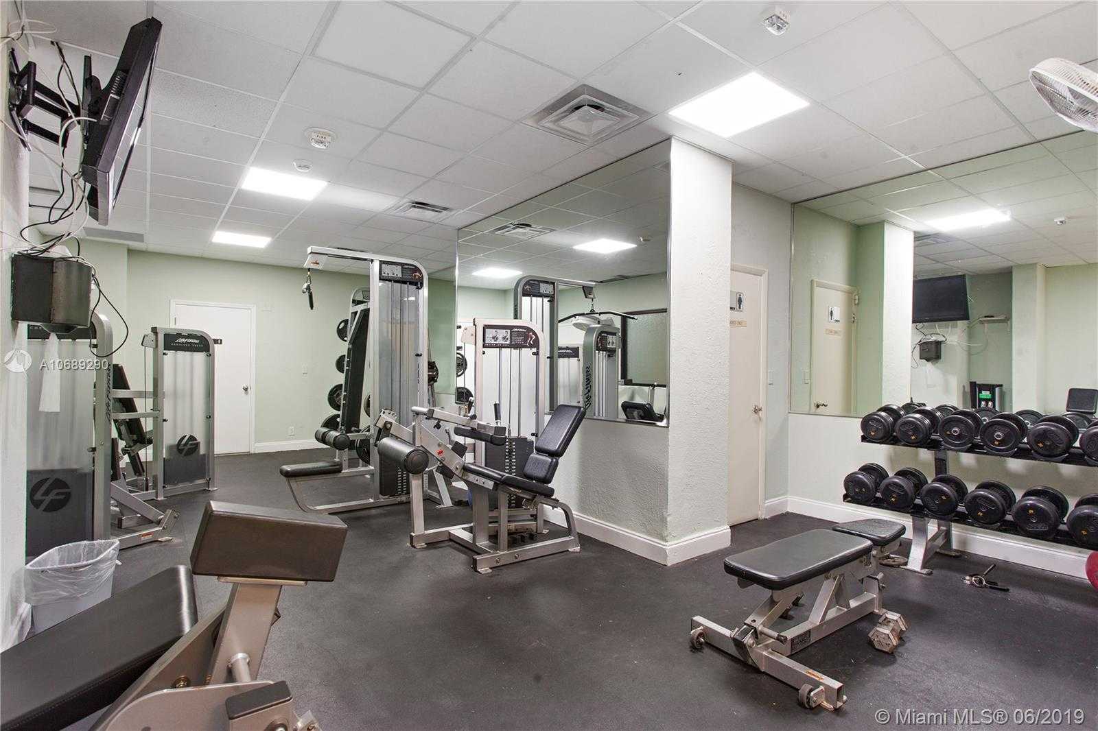 Small Image of 3180 SOUTH OCEAN DR #404, Hallandale Beach Number 25