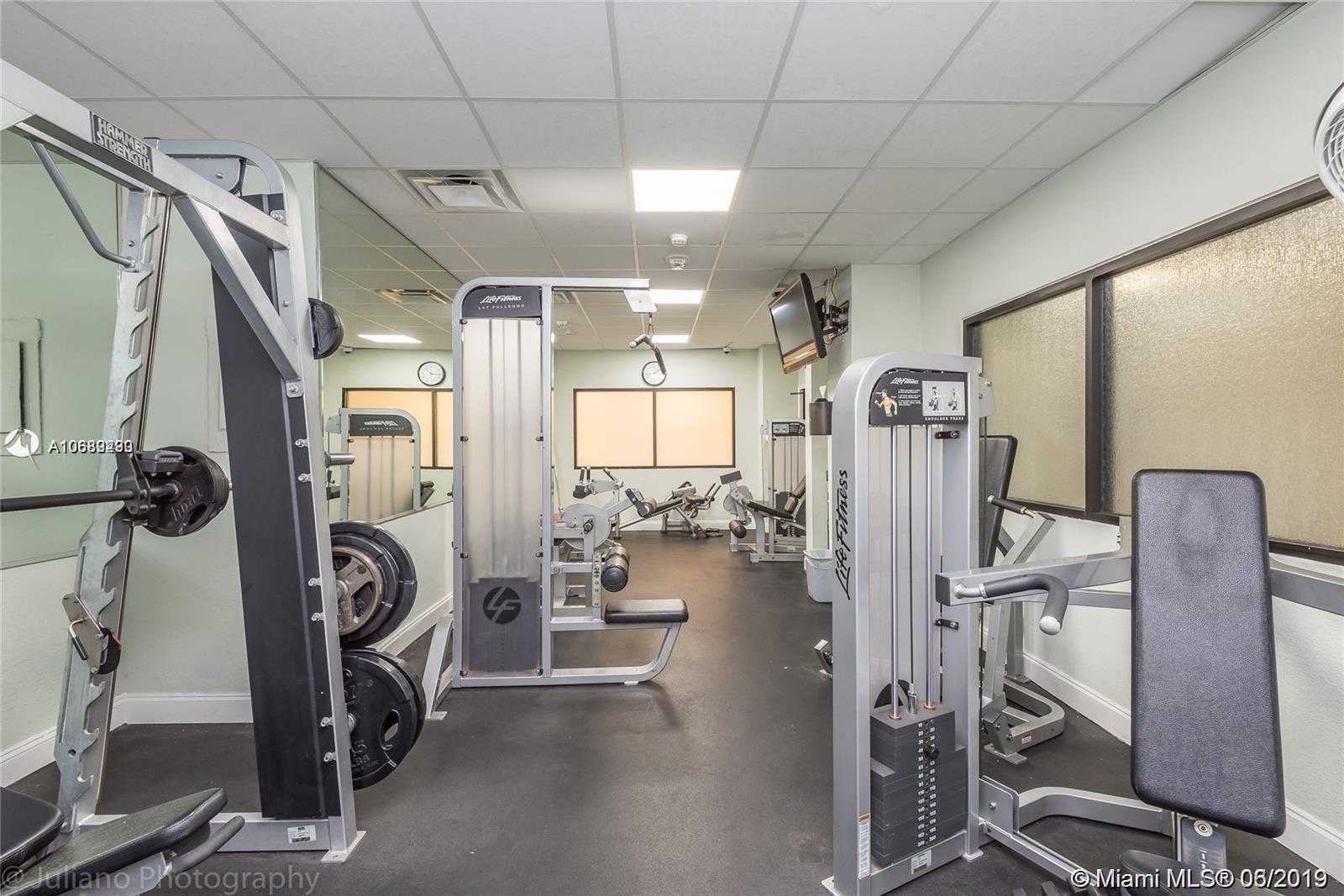 Small Image of 3180 SOUTH OCEAN DR #404, Hallandale Beach Number 26