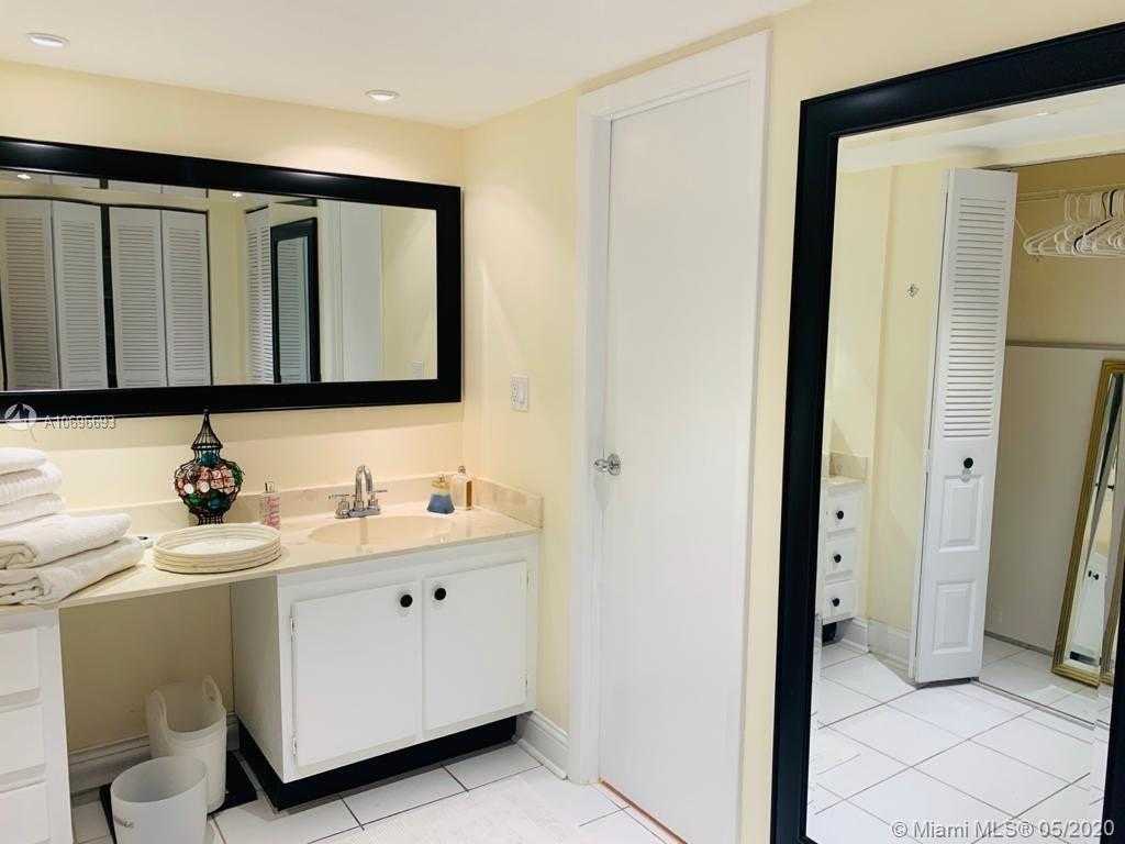 Small Image of 20301 WEST COUNTRY CLUB DR #1226, Aventura Number 18