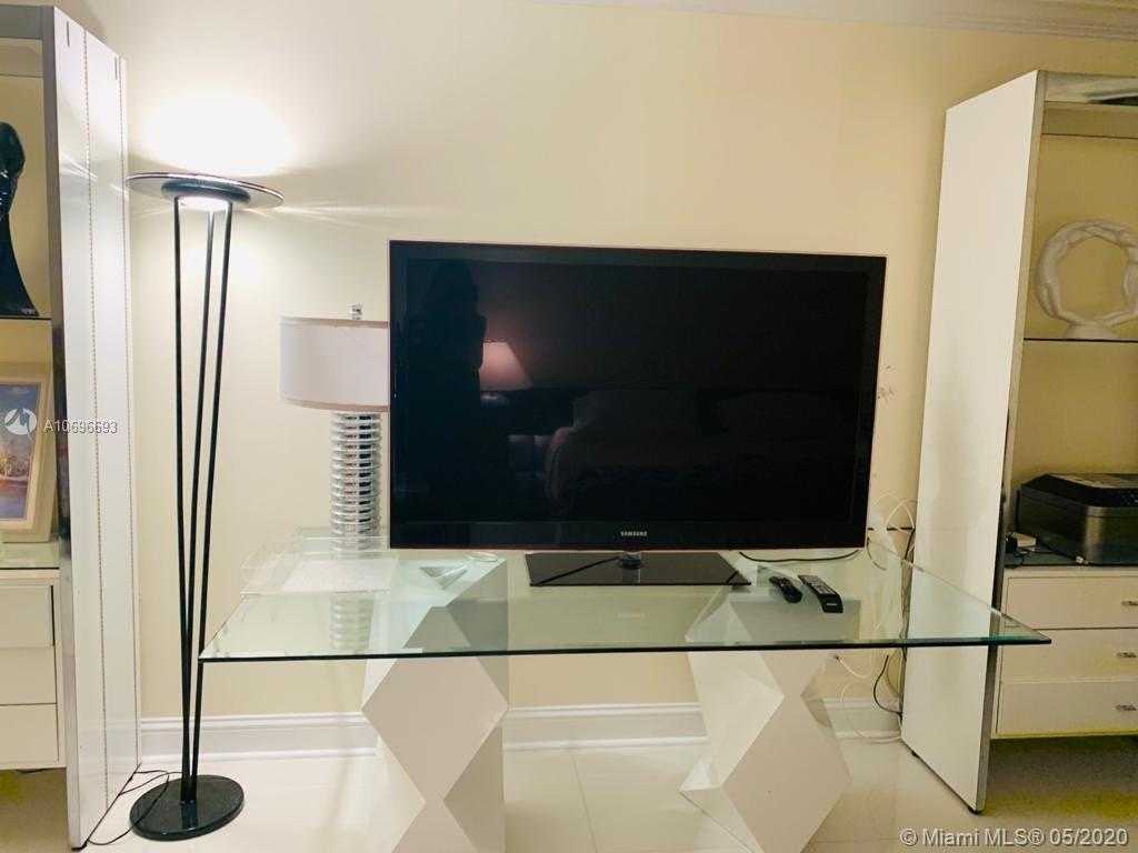 Small Image of 20301 WEST COUNTRY CLUB DR #1226, Aventura Number 7