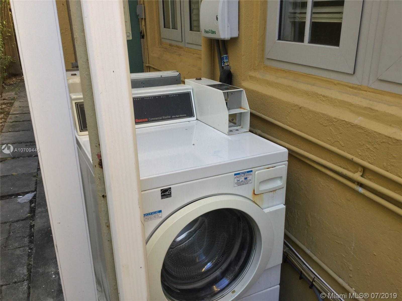 Small Object Image