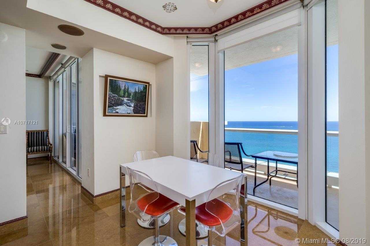 Small Image of 17875 Collins Ave, Sunny Isles Beach, FL 33160, USA Number 22