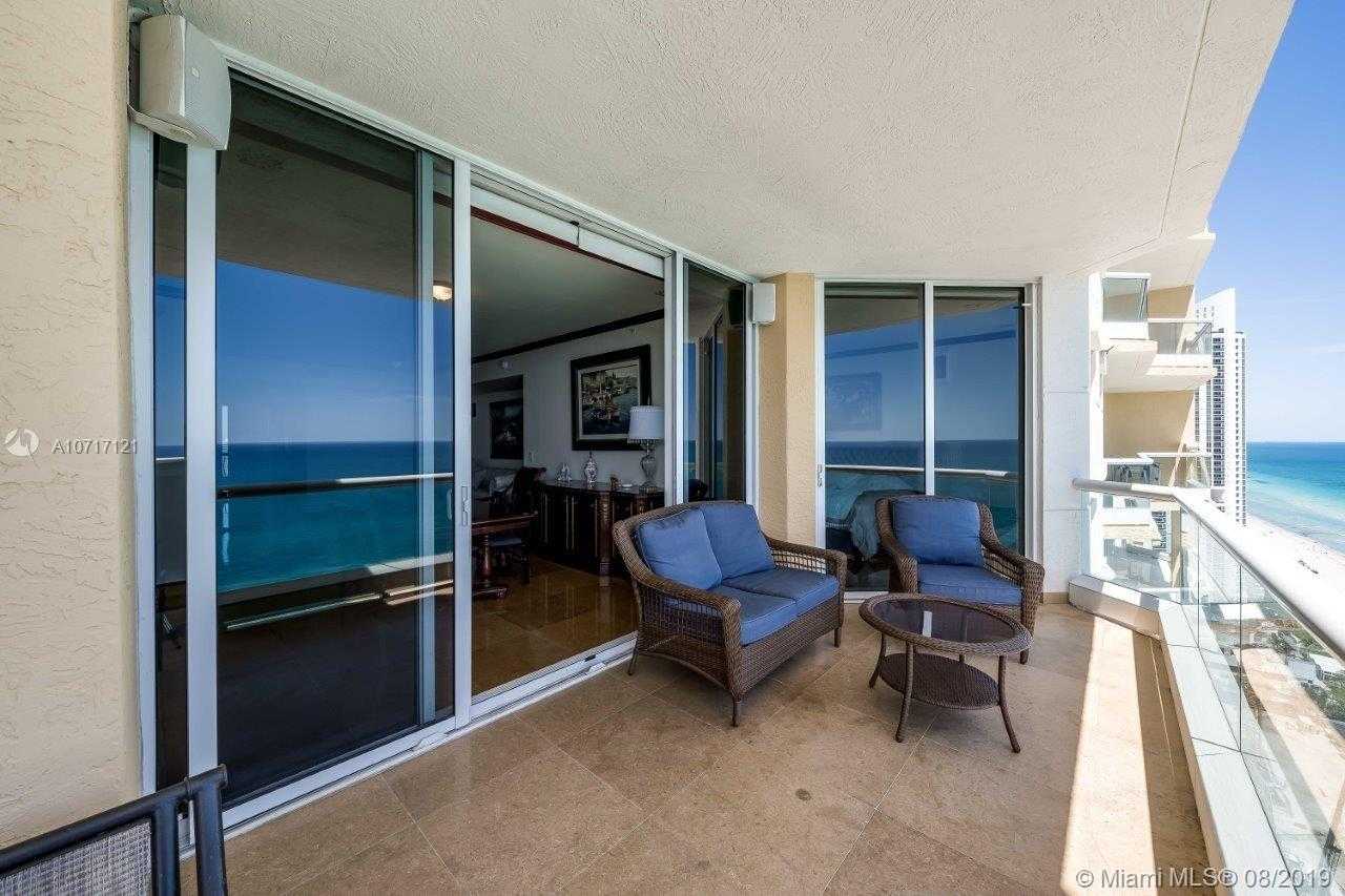 Small Image of 17875 Collins Ave, Sunny Isles Beach, FL 33160, USA Number 3