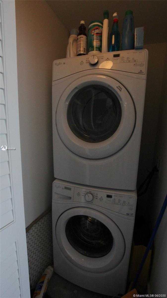 Small Object Image