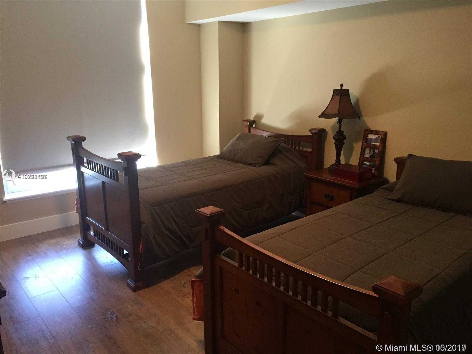 Small Image of 19195 MYSTIC POINTE DR #3006, Aventura Number 15