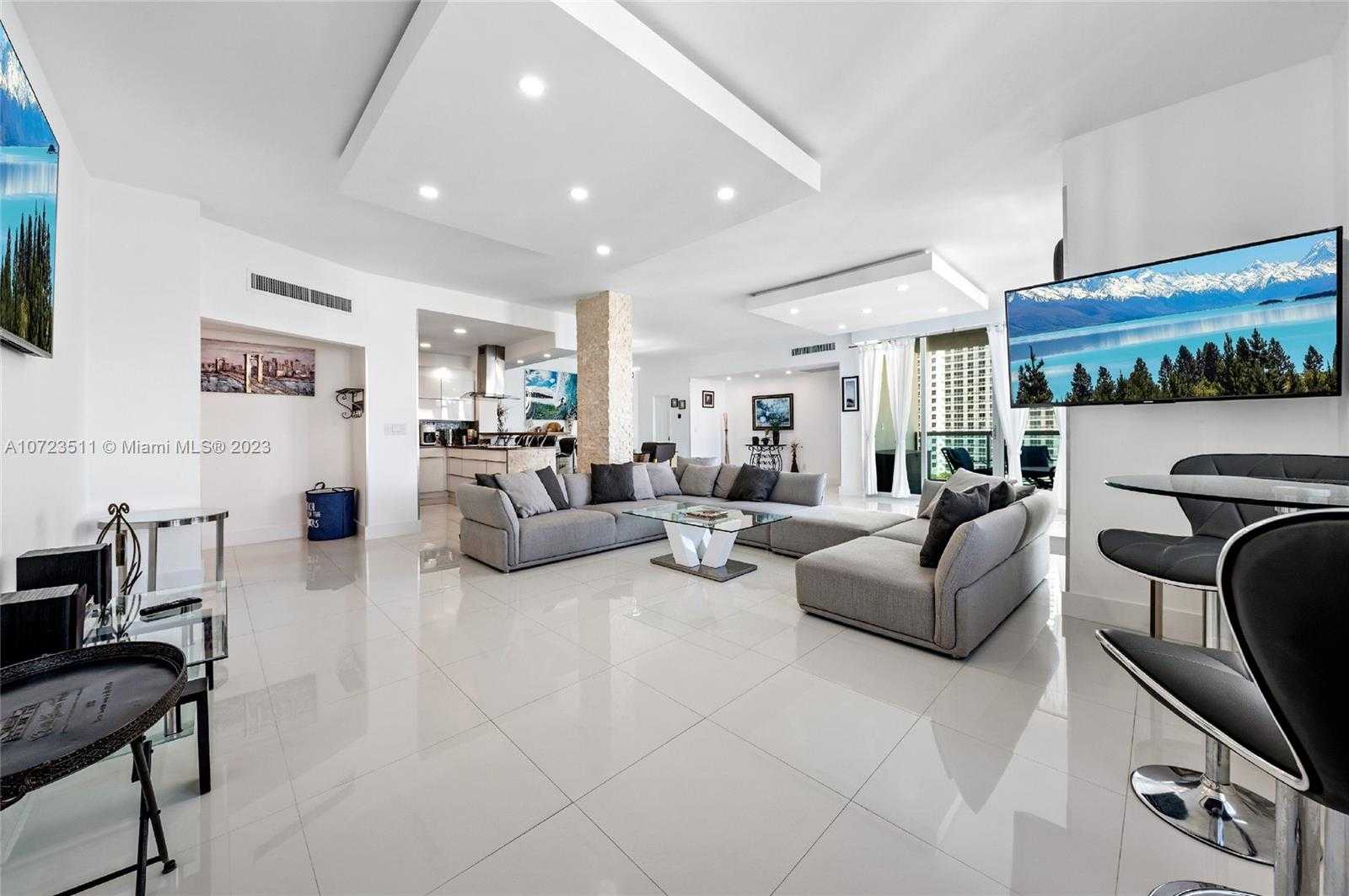 Small Image of 4001 S Ocean Dr, Hollywood, FL 33019, USA Number 15