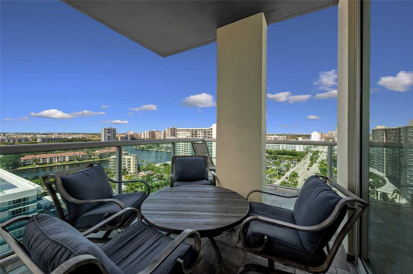Small Image of 4001 S Ocean Dr, Hollywood, FL 33019, USA Number 30