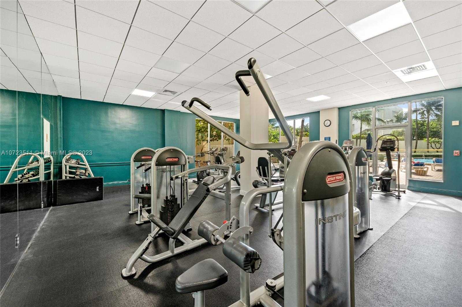 Small Image of 4001 S Ocean Dr, Hollywood, FL 33019, USA Number 44