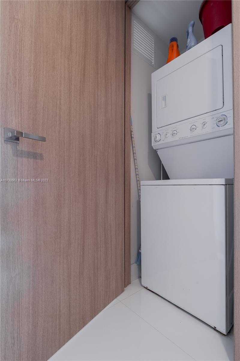 Small Object Image