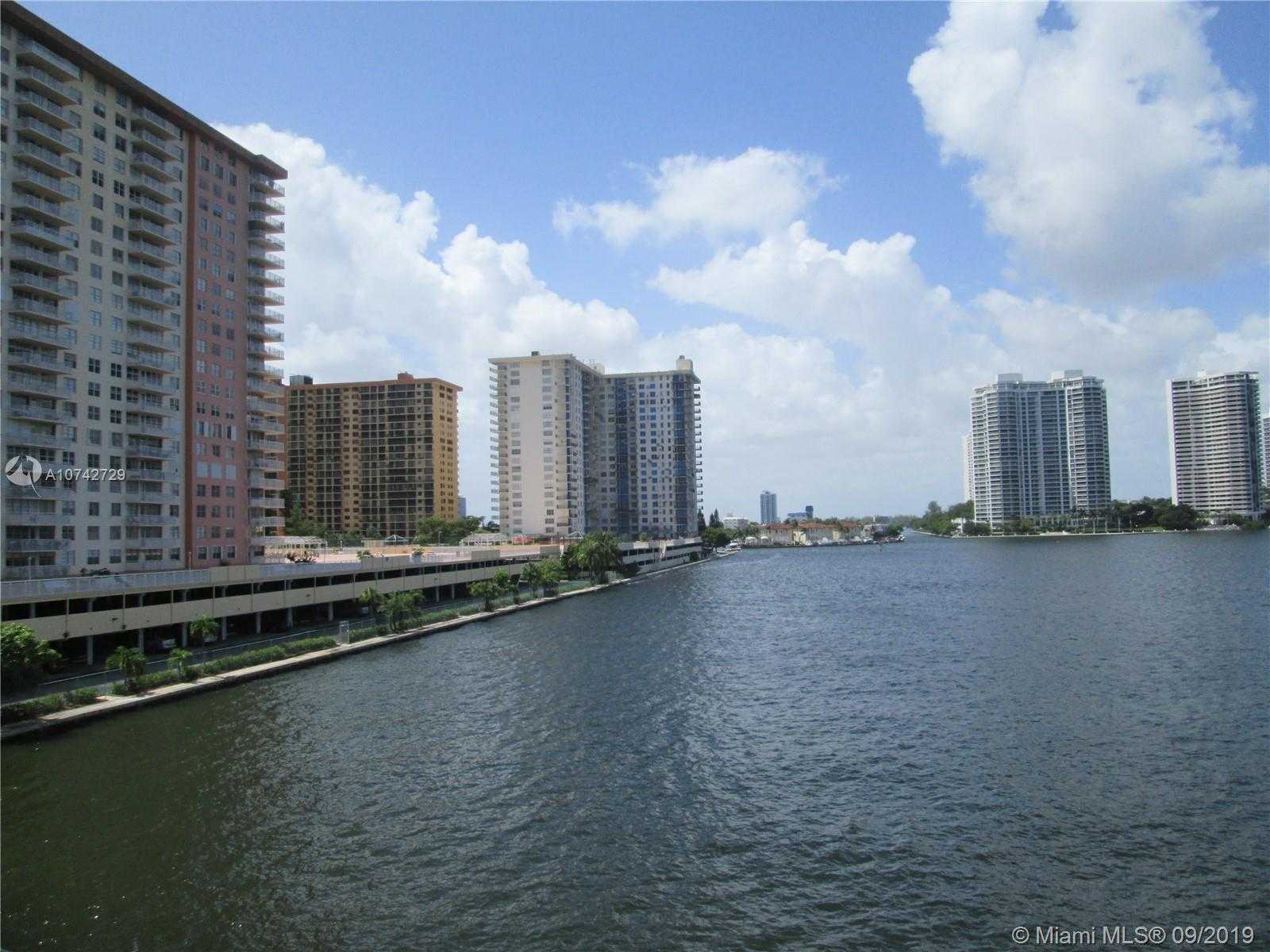Small Image of 17500 NORTH BAY RD #S405, Sunny Isles Beach Number 3