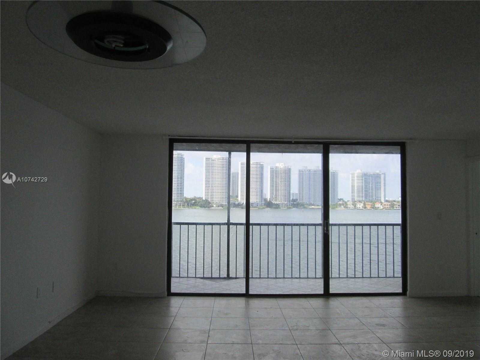 Small Image of 17500 NORTH BAY RD #S405, Sunny Isles Beach Number 6