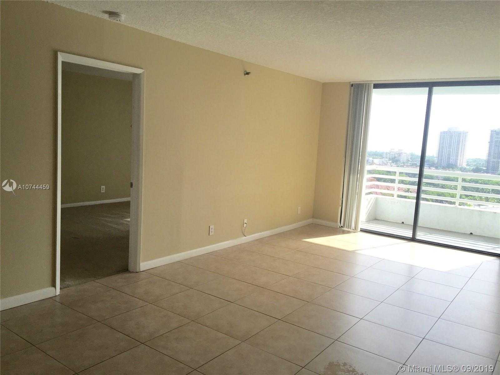 Small Image of 3300 NORTH EAST 192ND ST #1809, Aventura Number 2