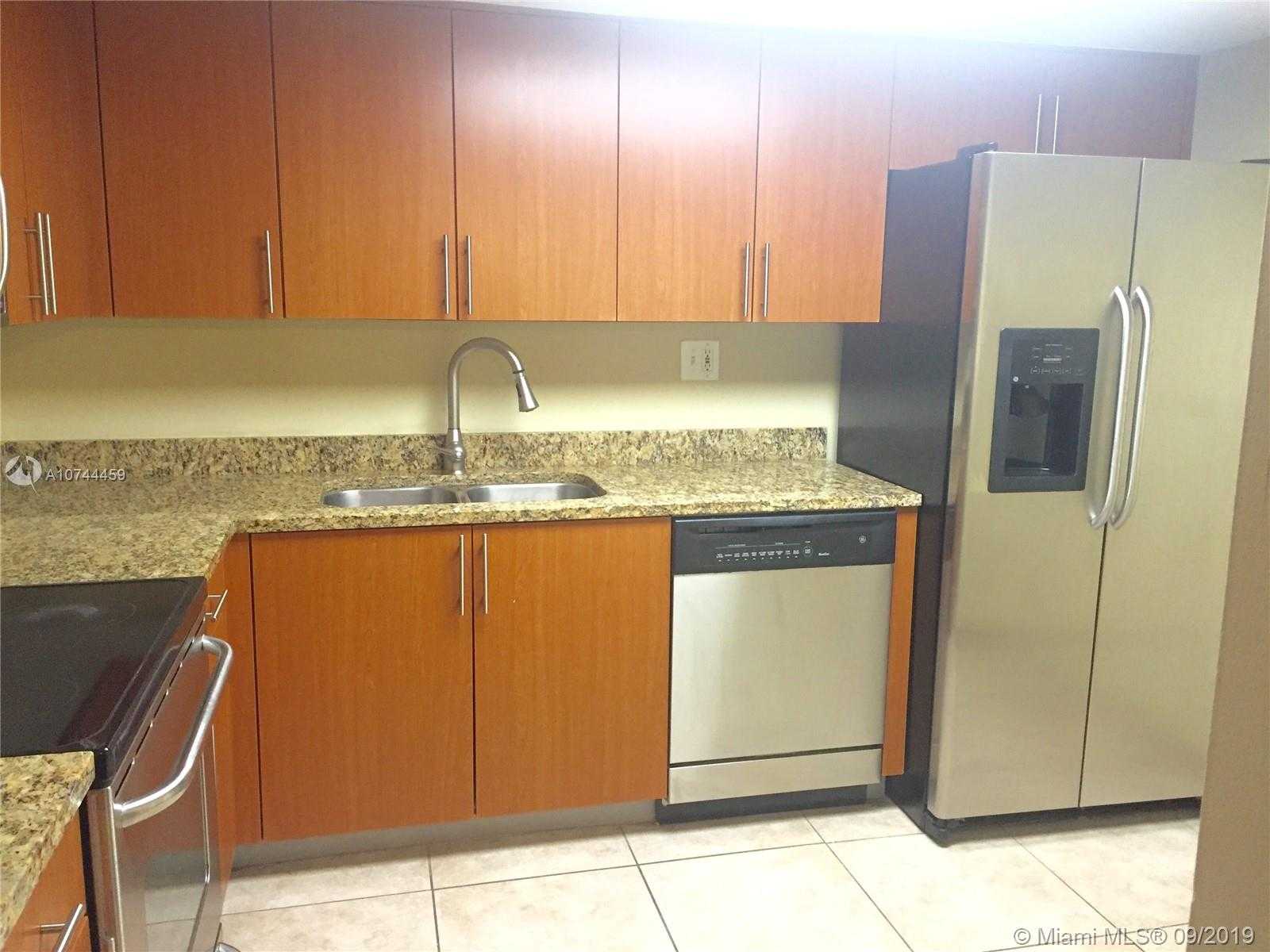 Small Image of 3300 NORTH EAST 192ND ST #1809, Aventura Number 5