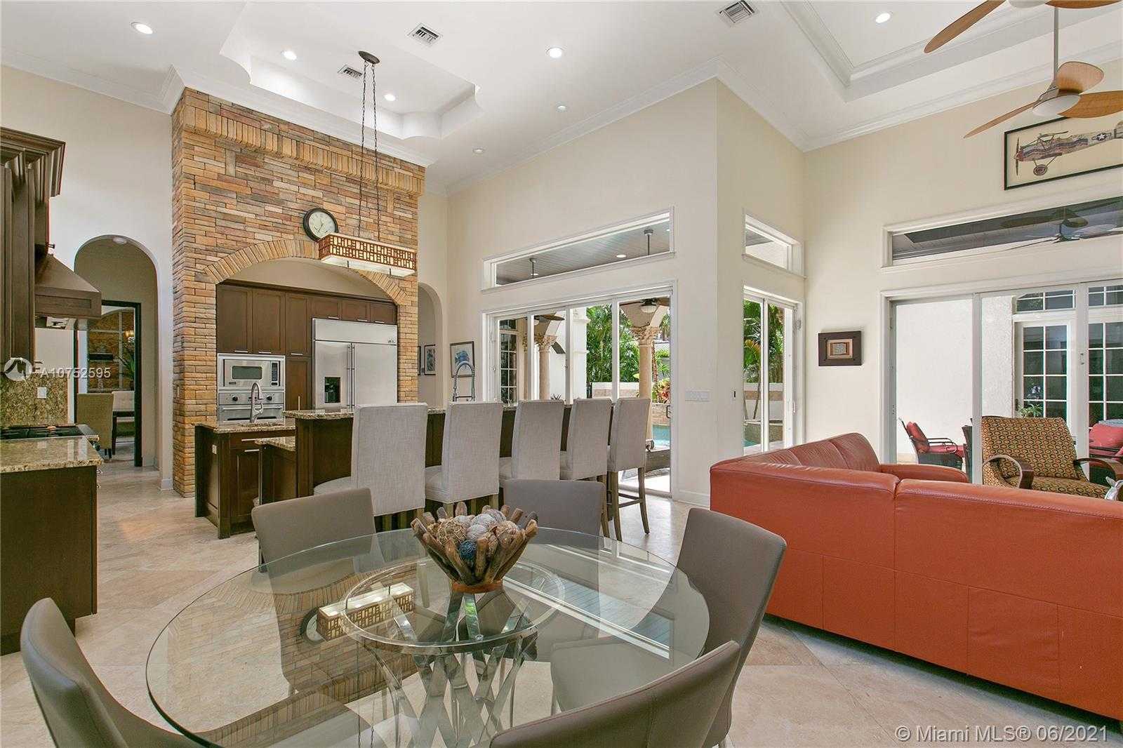 Small Image of 170 OCEAN BLVD, Golden Beach Number 14