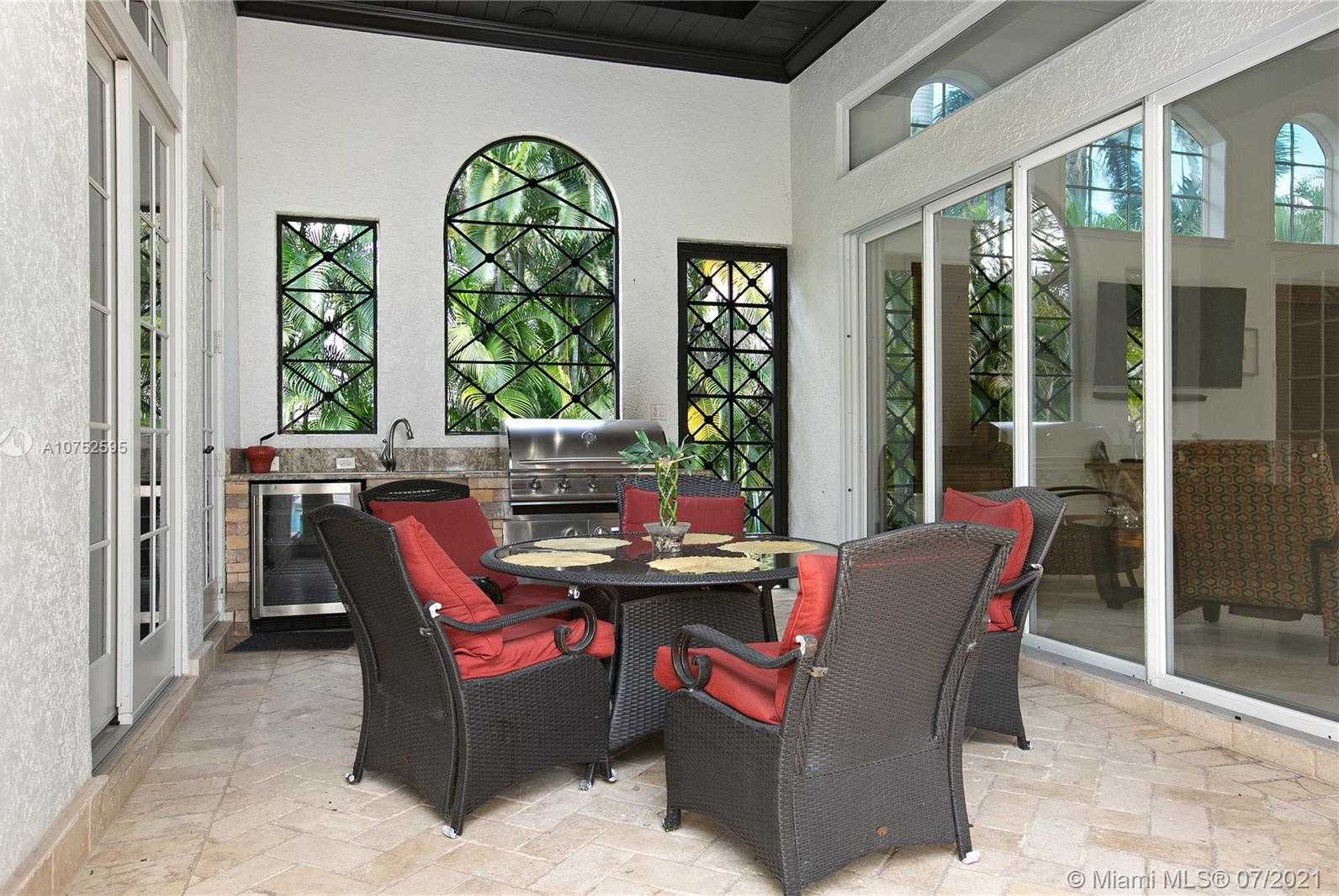 Small Image of 170 OCEAN BLVD, Golden Beach Number 15
