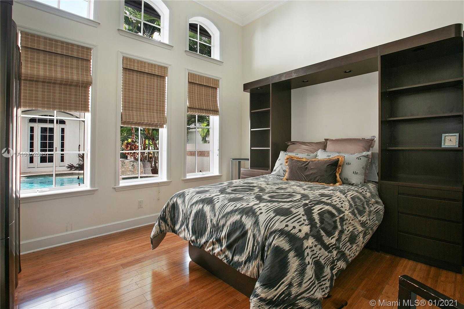 Small Image of 170 OCEAN BLVD, Golden Beach Number 19