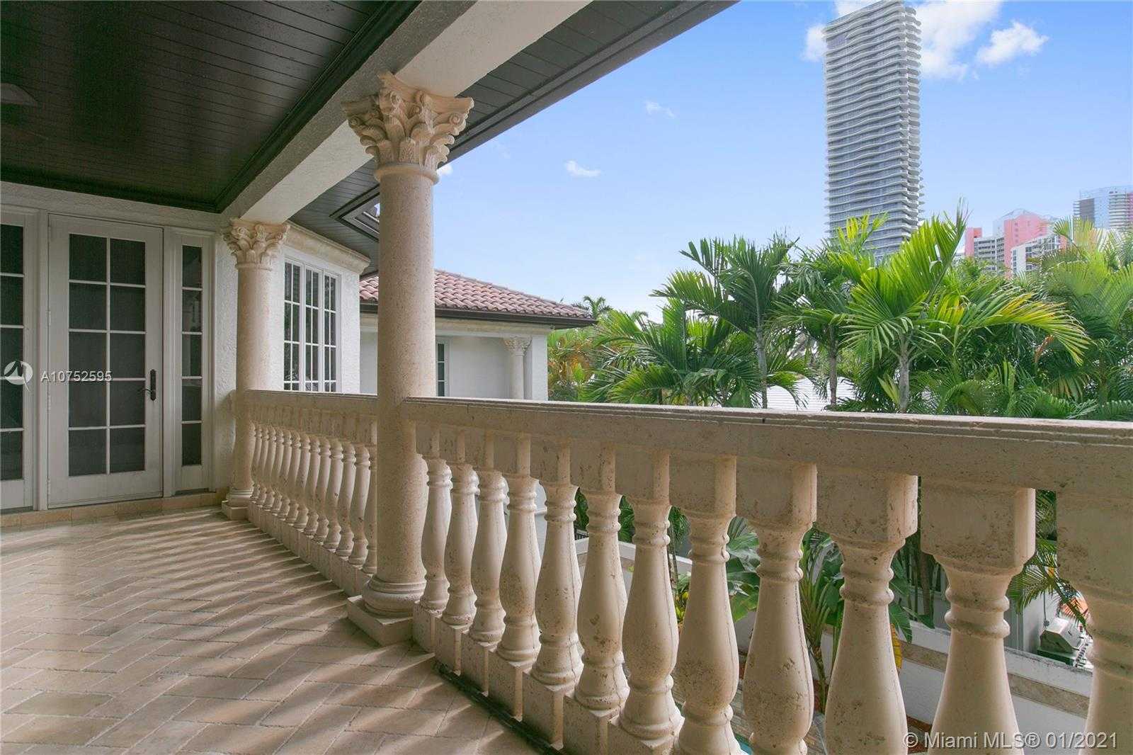 Small Image of 170 OCEAN BLVD, Golden Beach Number 7