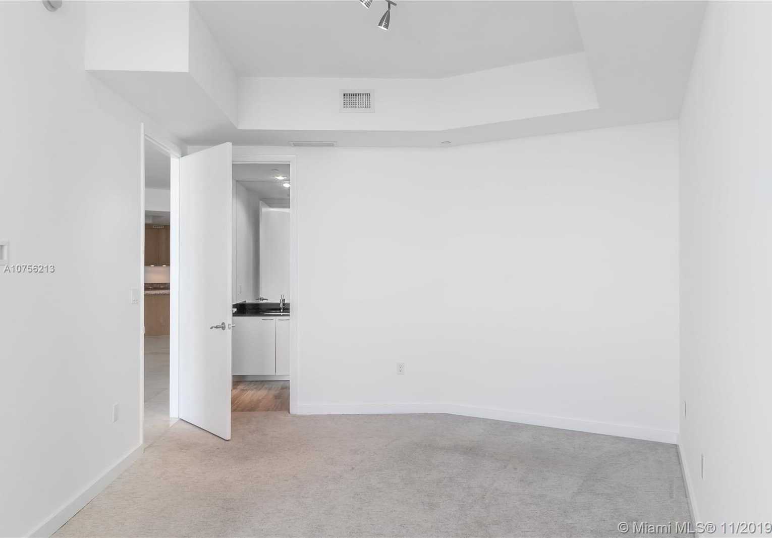 Small Image of 15901 COLLINS AVE #1003, Sunny Isles Beach Number 22