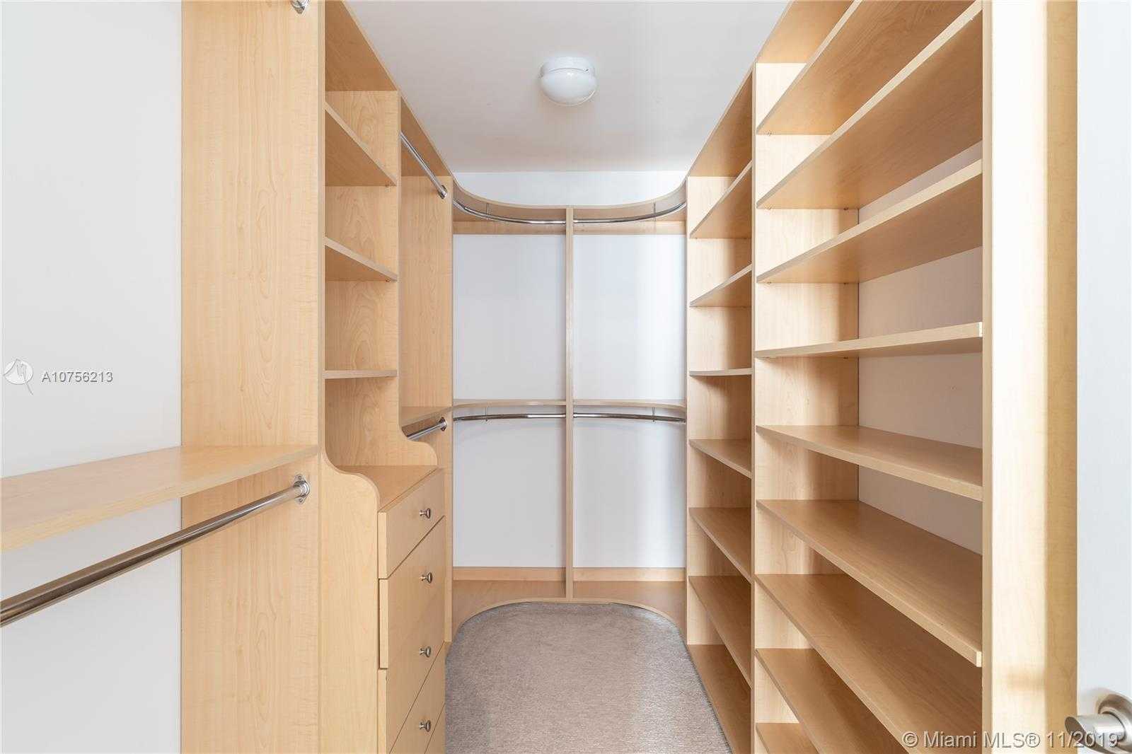 Small Image of 15901 COLLINS AVE #1003, Sunny Isles Beach Number 31