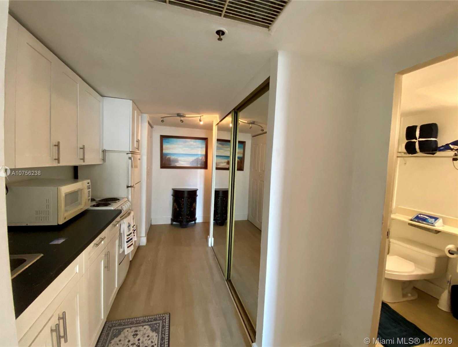 Small Image of 19201 COLLINS AVE #740, Sunny Isles Beach Number 5