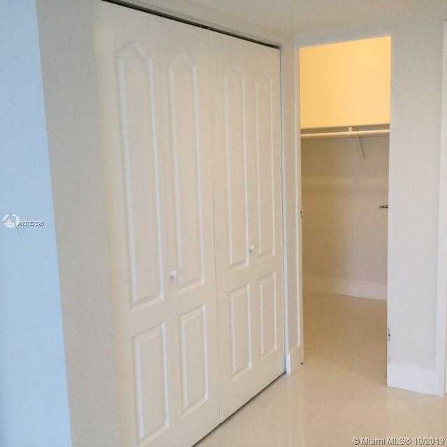 Small Image of 100 BAYVIEW DR #508, Sunny Isles Beach Number 15