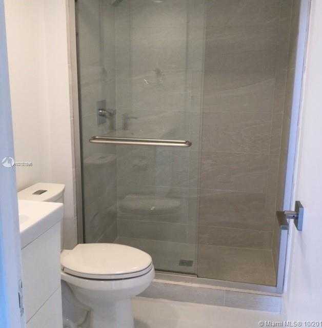 Small Image of 100 BAYVIEW DR #508, Sunny Isles Beach Number 18