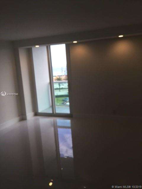Small Image of 100 BAYVIEW DR #508, Sunny Isles Beach Number 26