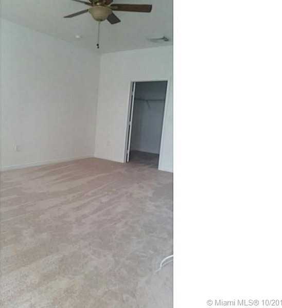 Small Image of 10799 NORTH WEST 75 ST, Doral Number 7