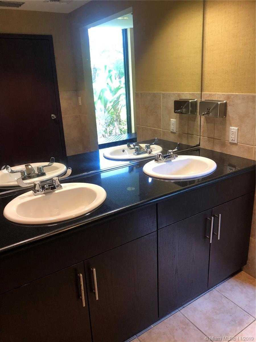 Small Image of 3300 NORTH EAST 191ST #304, Aventura Number 35