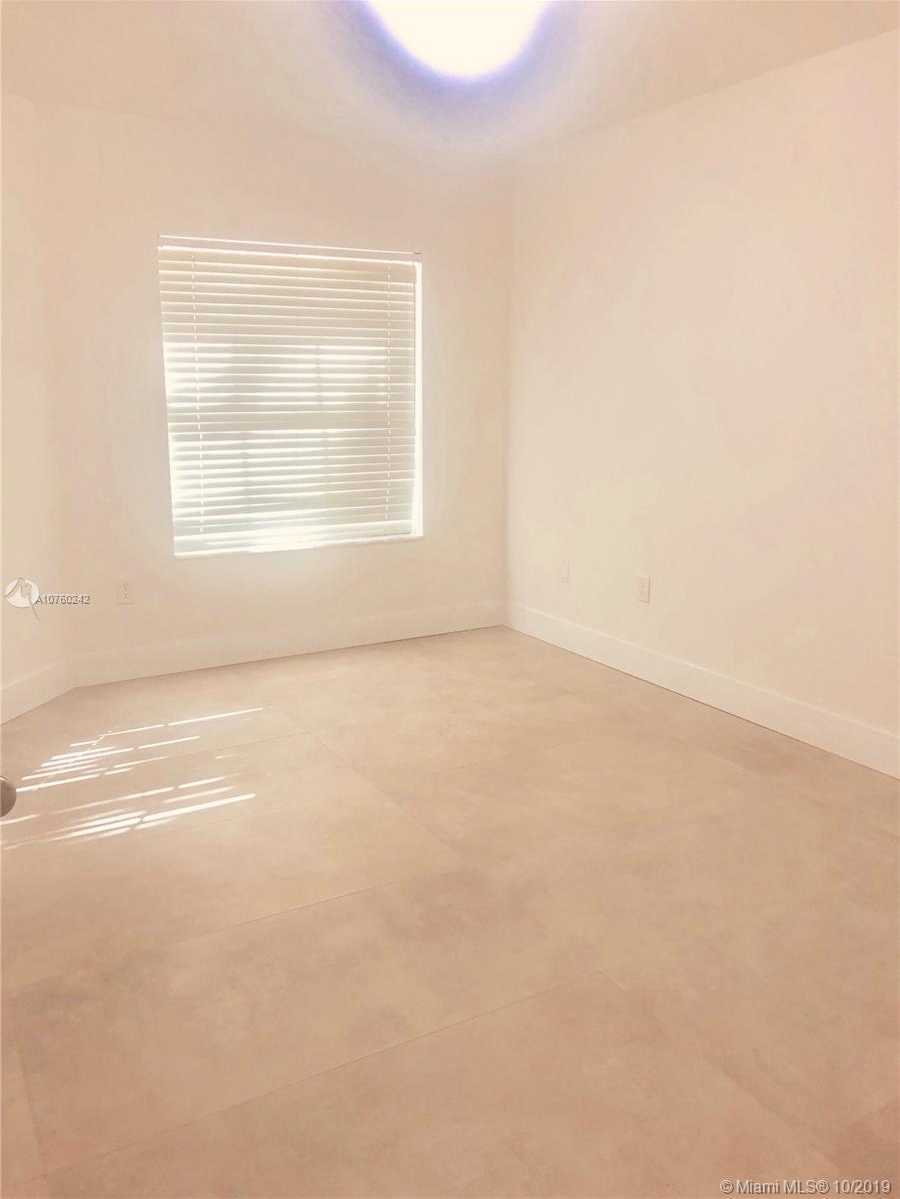 Small Image of 13001 NORTH WEST 7TH LN, Miami Number 12
