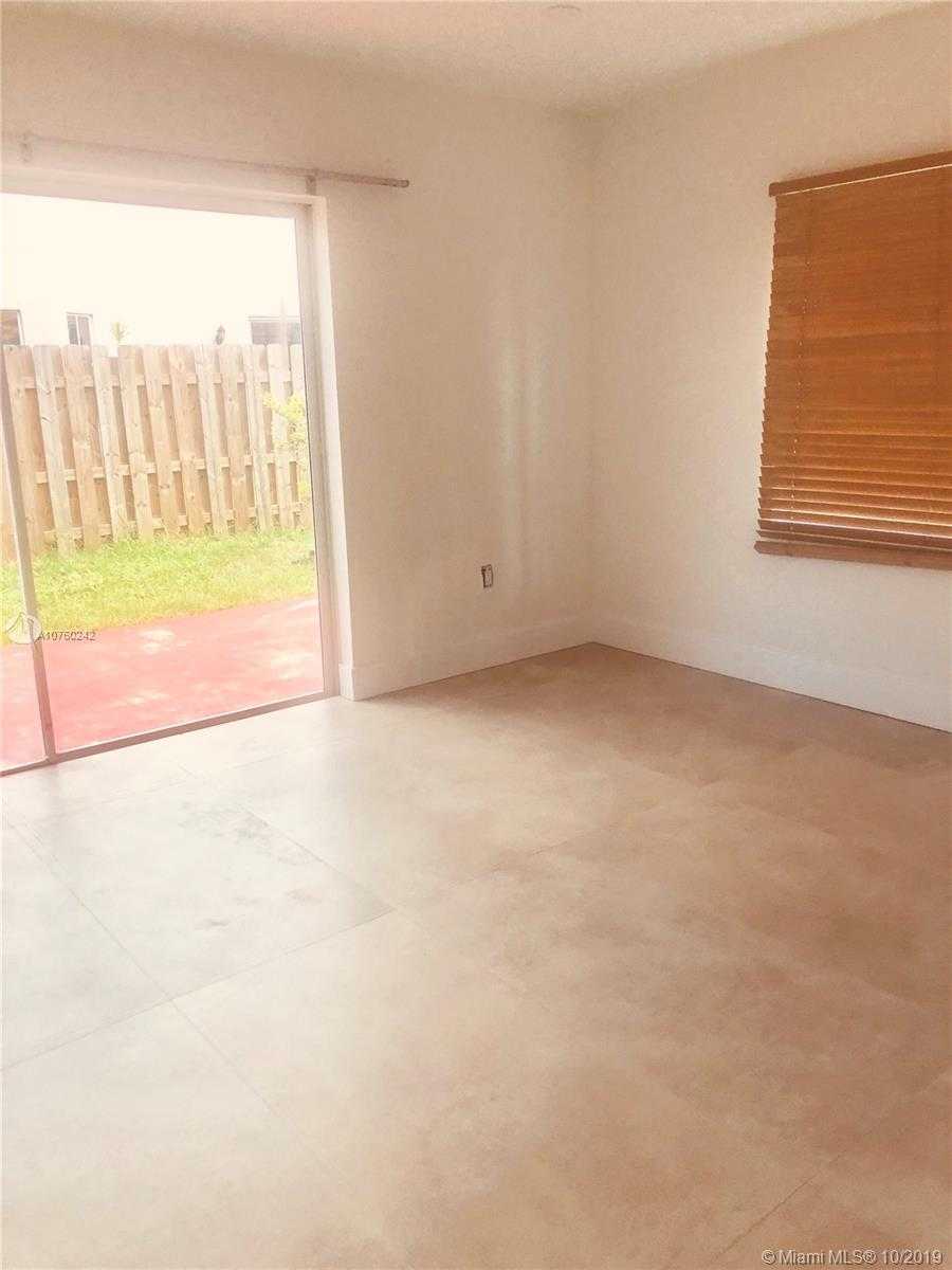 Small Image of 13001 NORTH WEST 7TH LN, Miami Number 17
