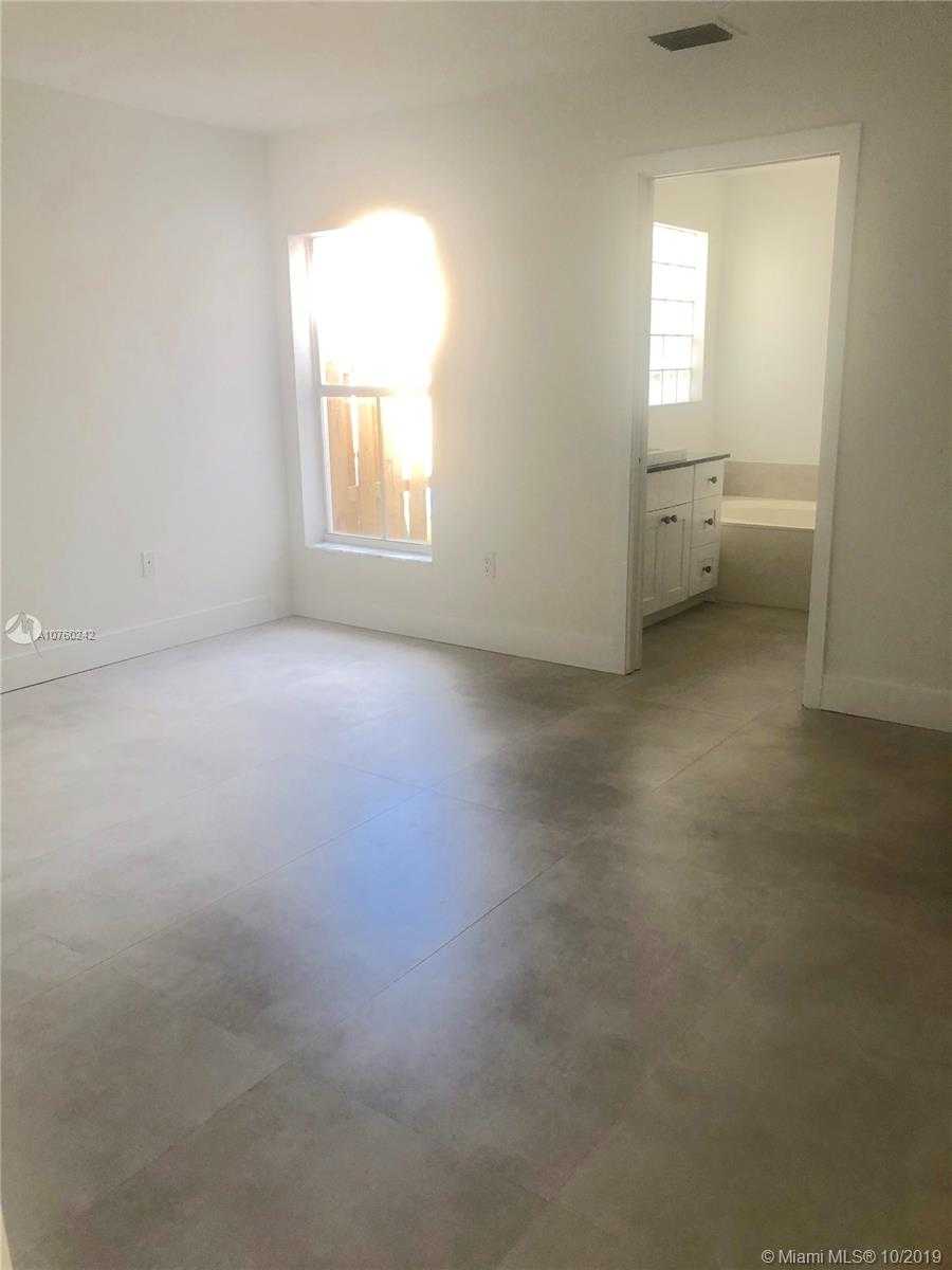 Small Image of 13001 NORTH WEST 7TH LN, Miami Number 9