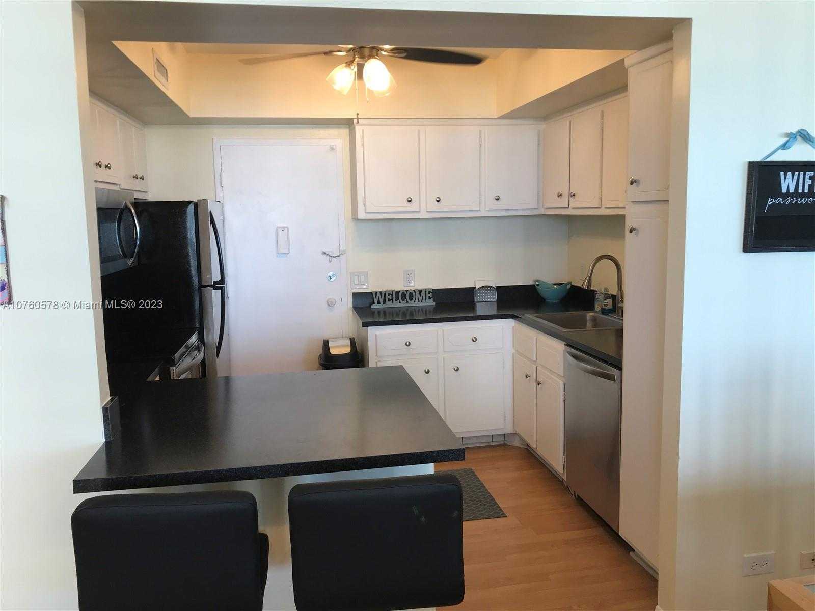Small Image of 3505 SOUTH OCEAN DR #710, Hollywood Number 2