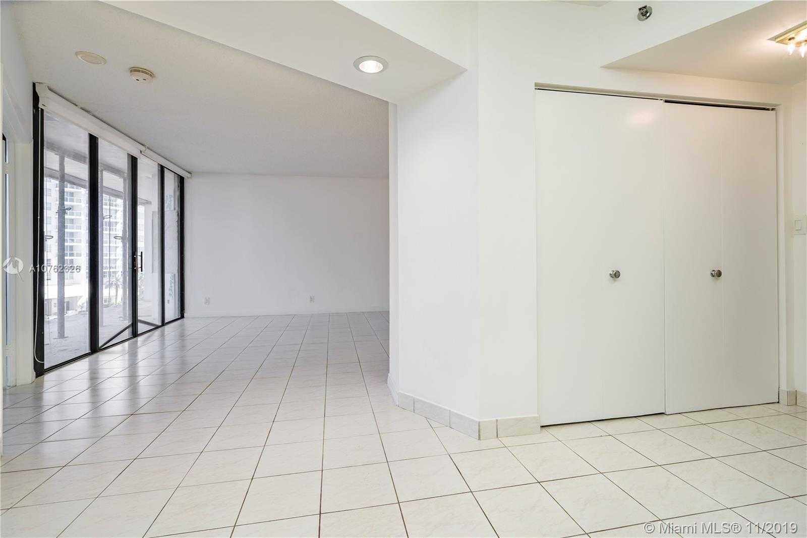 Small Image of 20281 EAST COUNTRY CLUB DR #310, Aventura Number 10