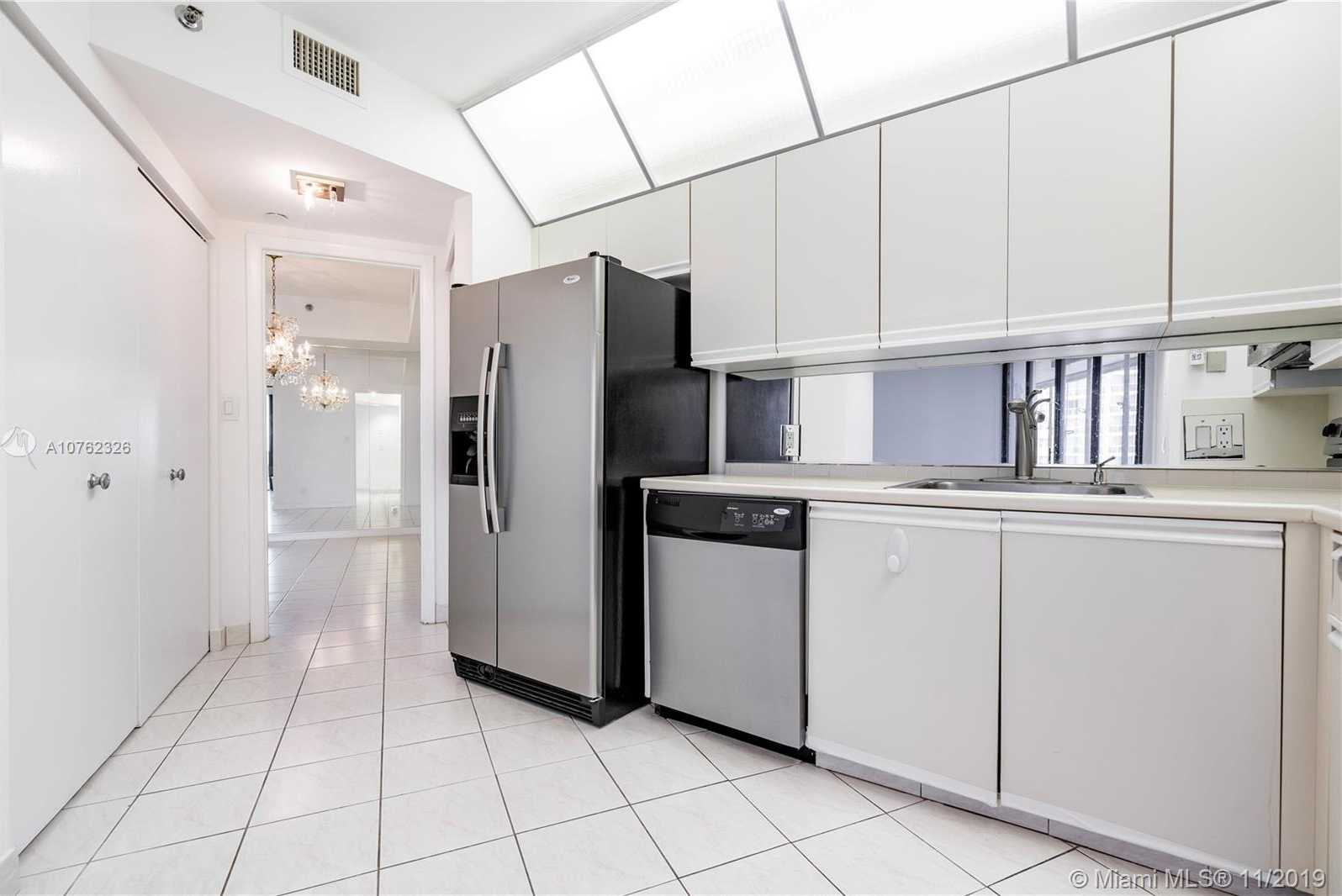 Small Image of 20281 EAST COUNTRY CLUB DR #310, Aventura Number 12