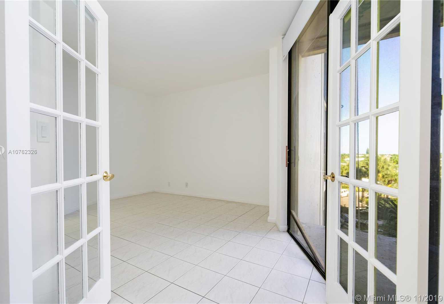 Small Image of 20281 EAST COUNTRY CLUB DR #310, Aventura Number 19