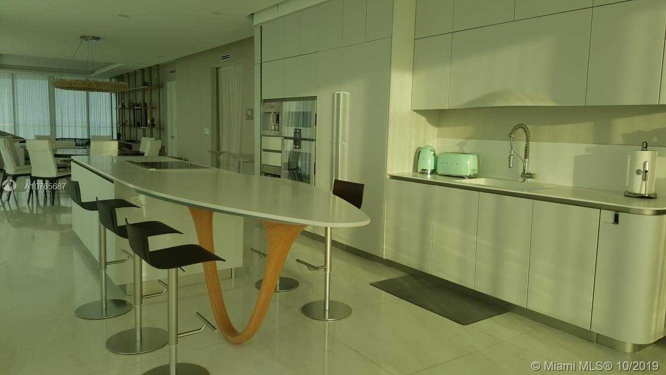 Small Image of 16901 COLLINS AVE #1405, Sunny Isles Beach Number 8