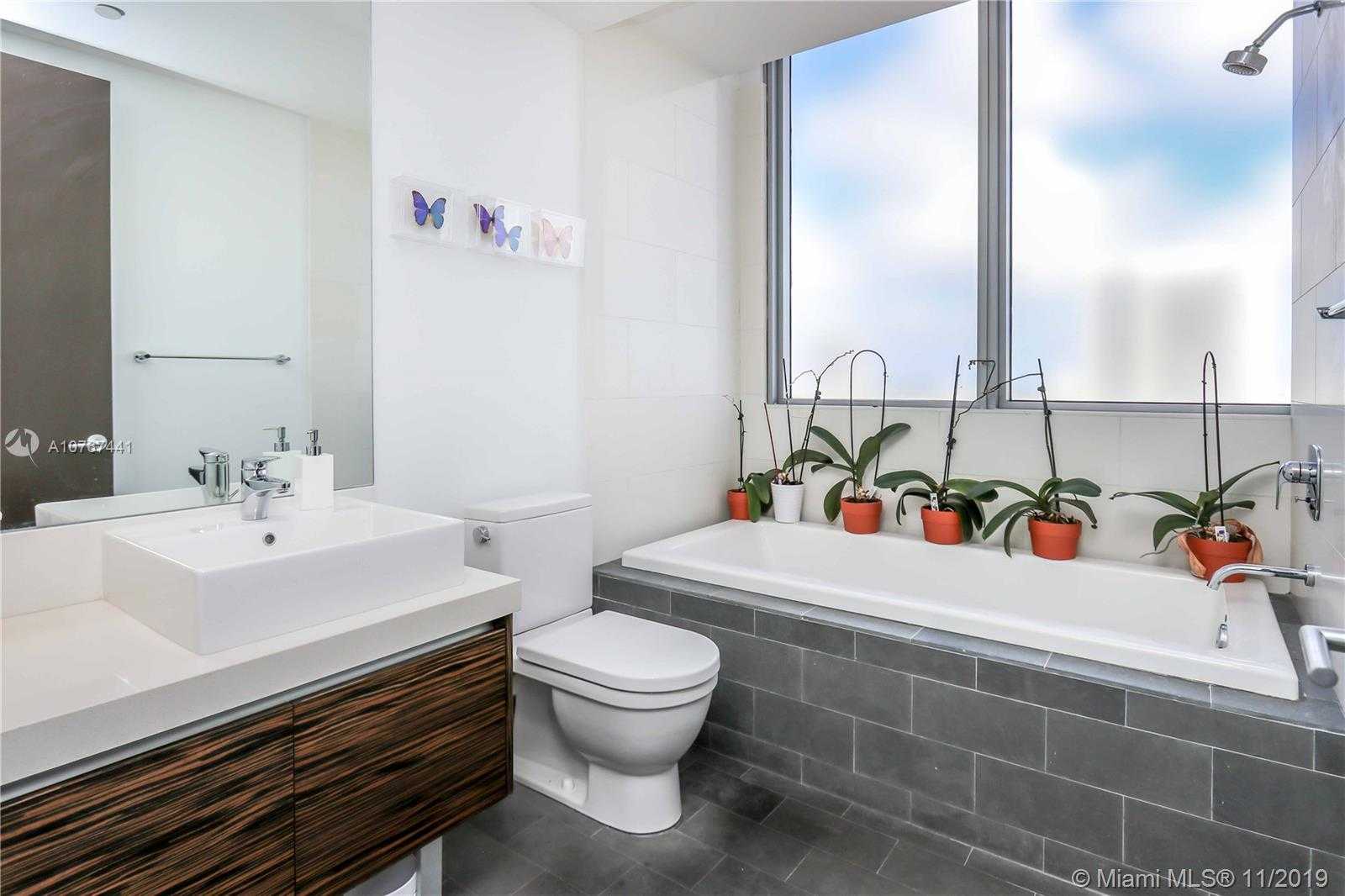 Small Image of 1100 BISCAYNE BLVD #2507, Miami Number 10