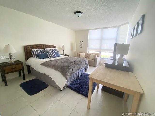 Small Image of 3530 MYSTIC POINTE DR #2607, Aventura Number 13