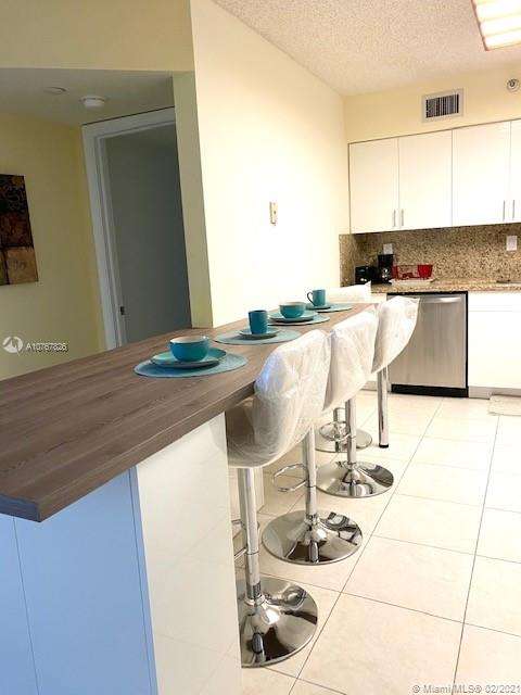 Small Image of 3530 MYSTIC POINTE DR #2607, Aventura Number 4